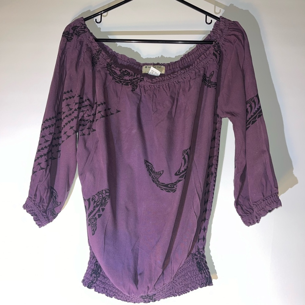 Women's Hawaiian Wahine Toa  designs purple and blacks size small